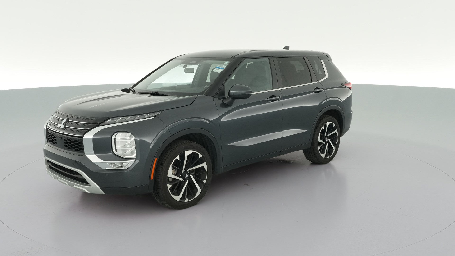 2024 Mitsubishi Outlander vehicle photo