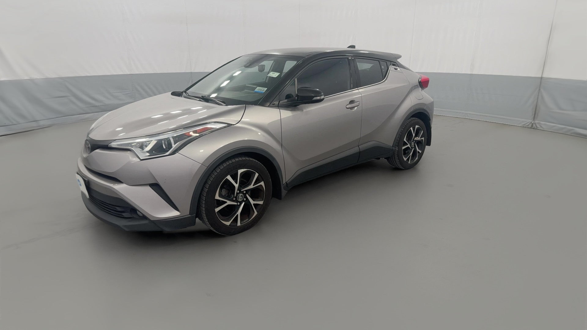 2019 Toyota C-HR vehicle photo