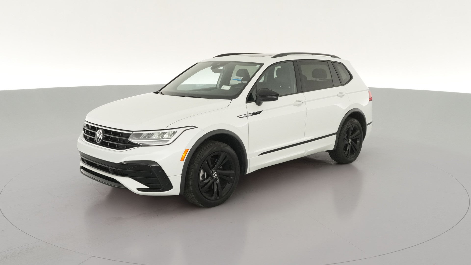 2024 Volkswagen Tiguan vehicle photo