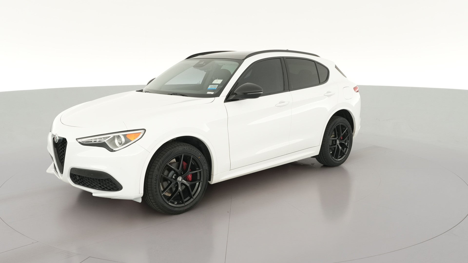 2021 Alfa Romeo Stelvio vehicle photo