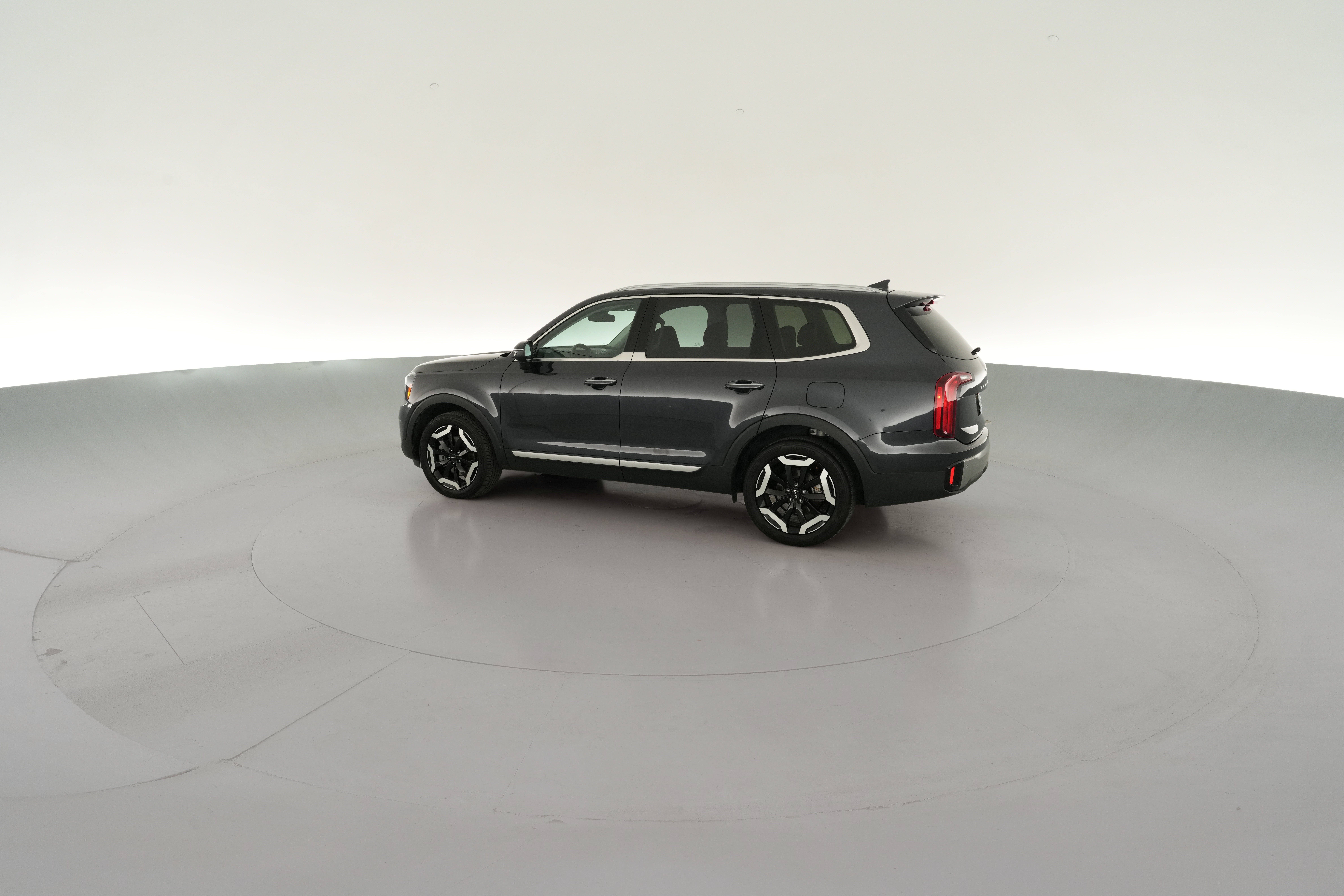 2025 Kia Telluride S - Photo 27