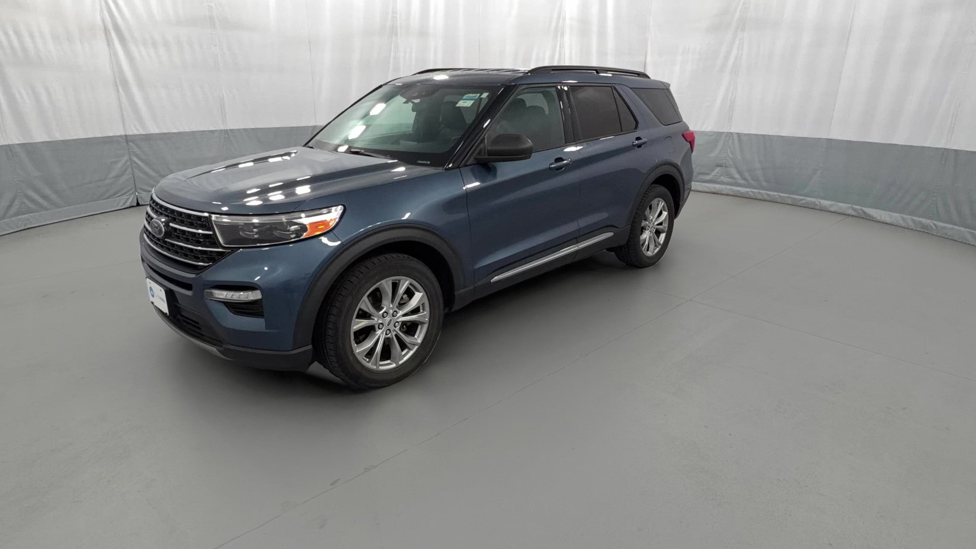 2020 Ford Explorer vehicle photo
