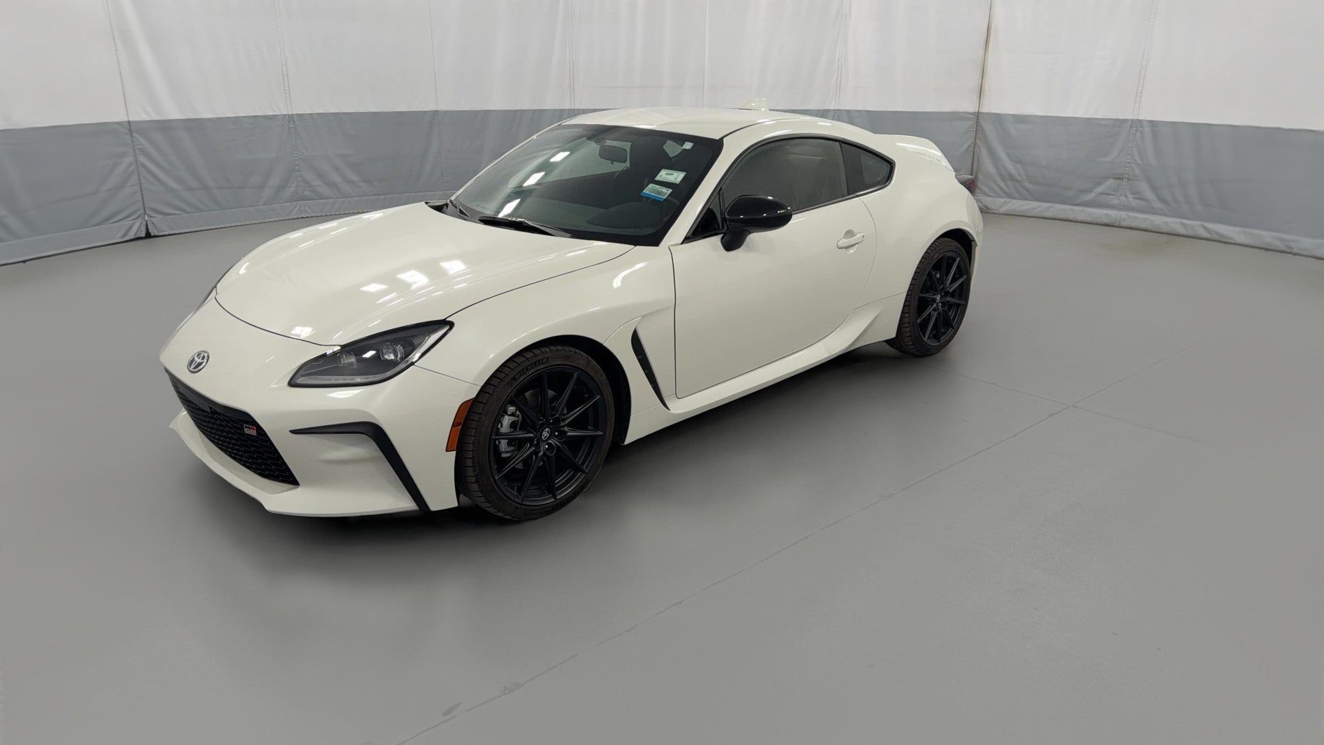 2024 Toyota GR86 vehicle photo