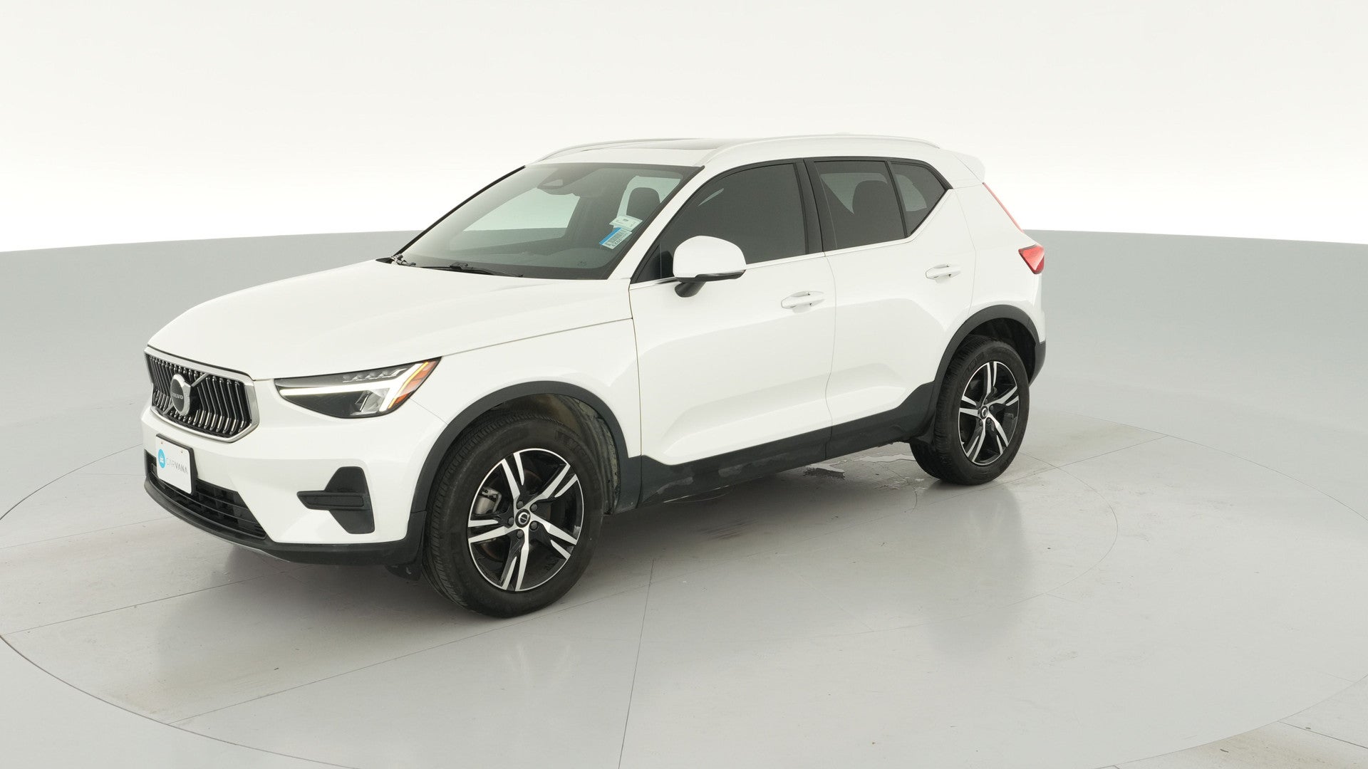 2025 Volvo XC40 vehicle photo