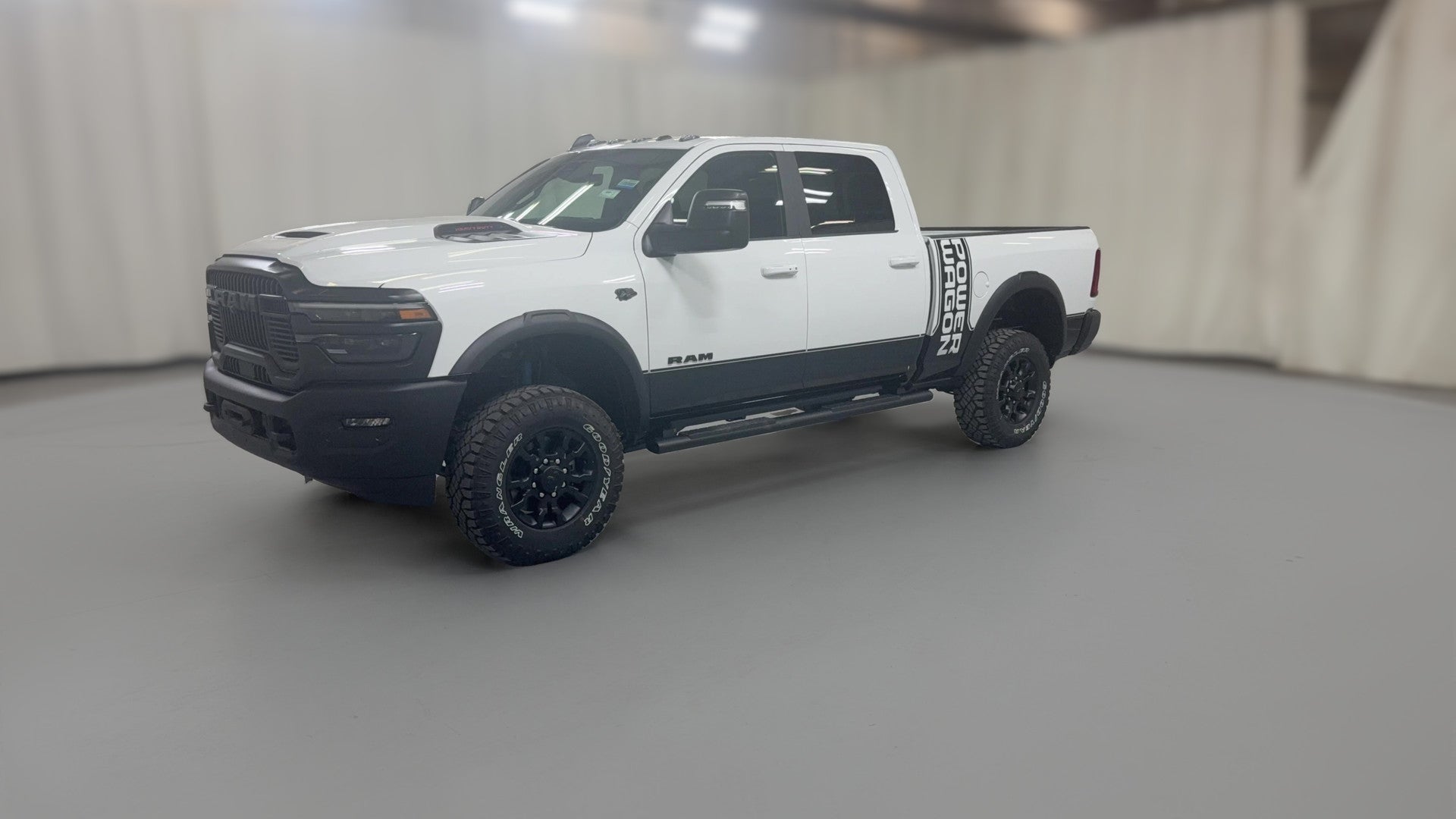 2027 Ram 2500 Crew Cab vehicle photo