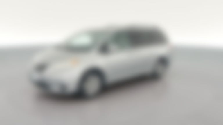 2015 Toyota Sienna vehicle photo