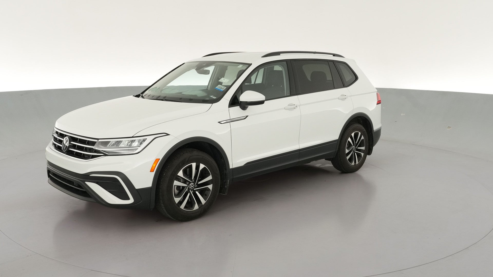 2024 Volkswagen Tiguan vehicle photo