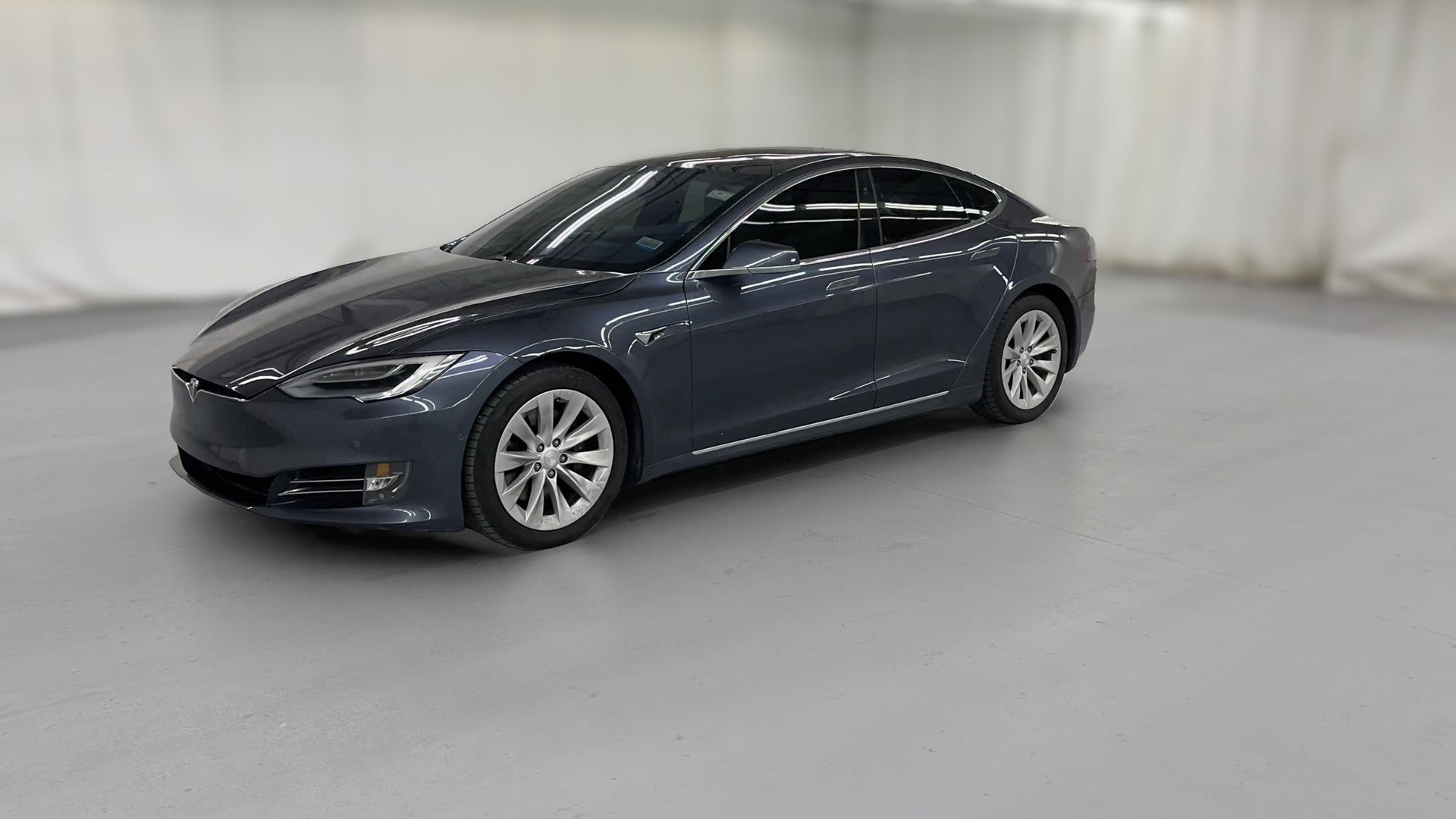 2020 Tesla Model S vehicle photo
