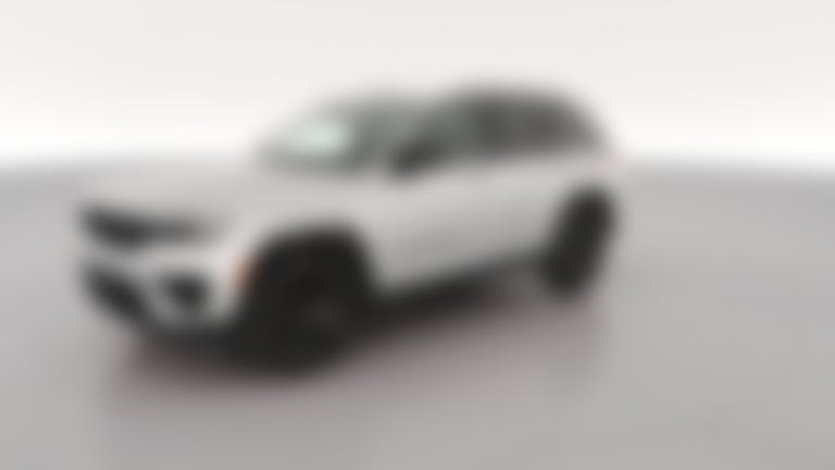 2024 Jeep Grand Cherokee vehicle photo