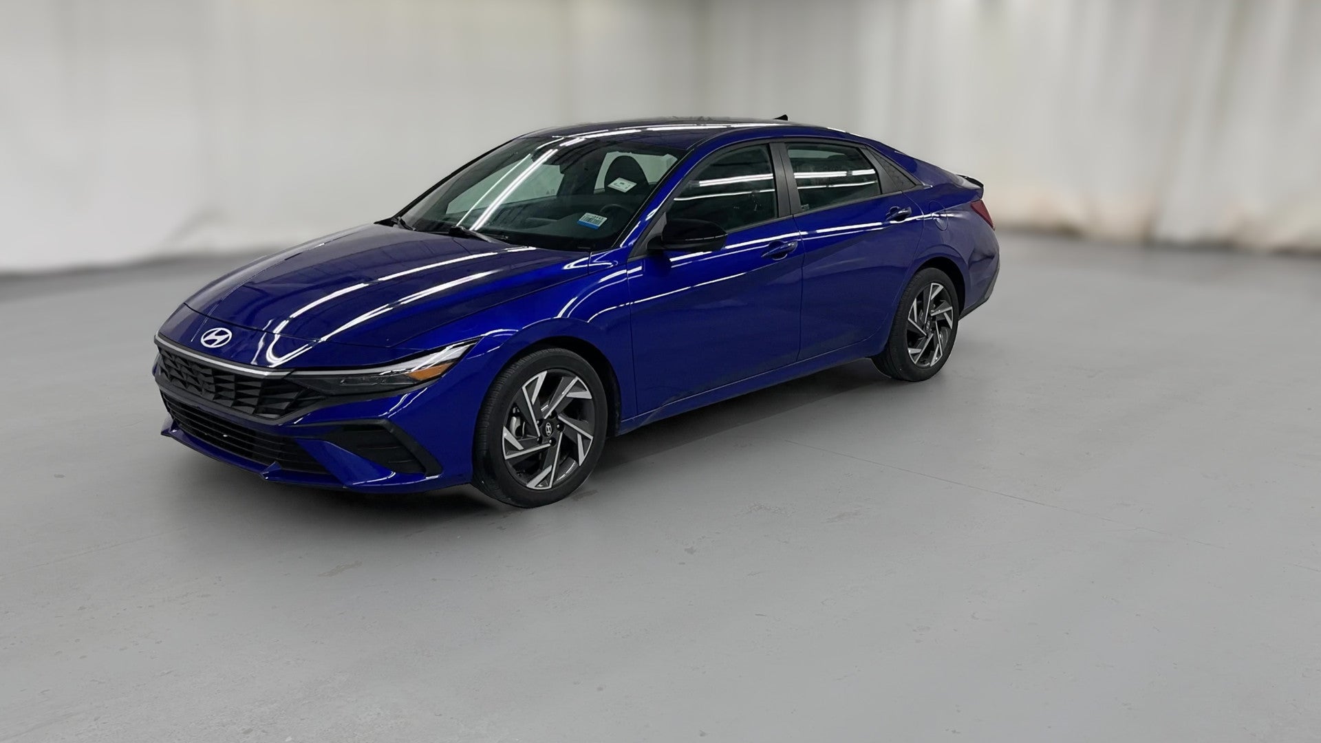 2025 Hyundai Elantra vehicle photo