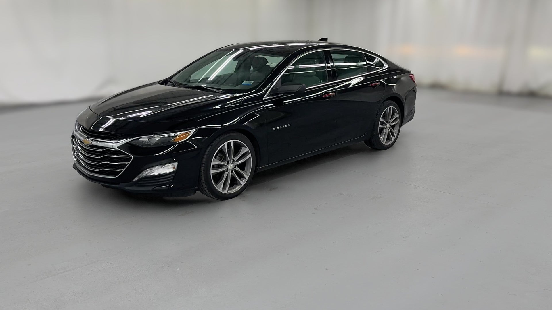 2021 Chevrolet Malibu vehicle photo