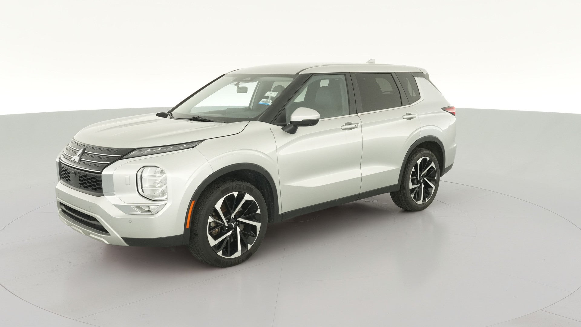 2024 Mitsubishi Outlander vehicle photo
