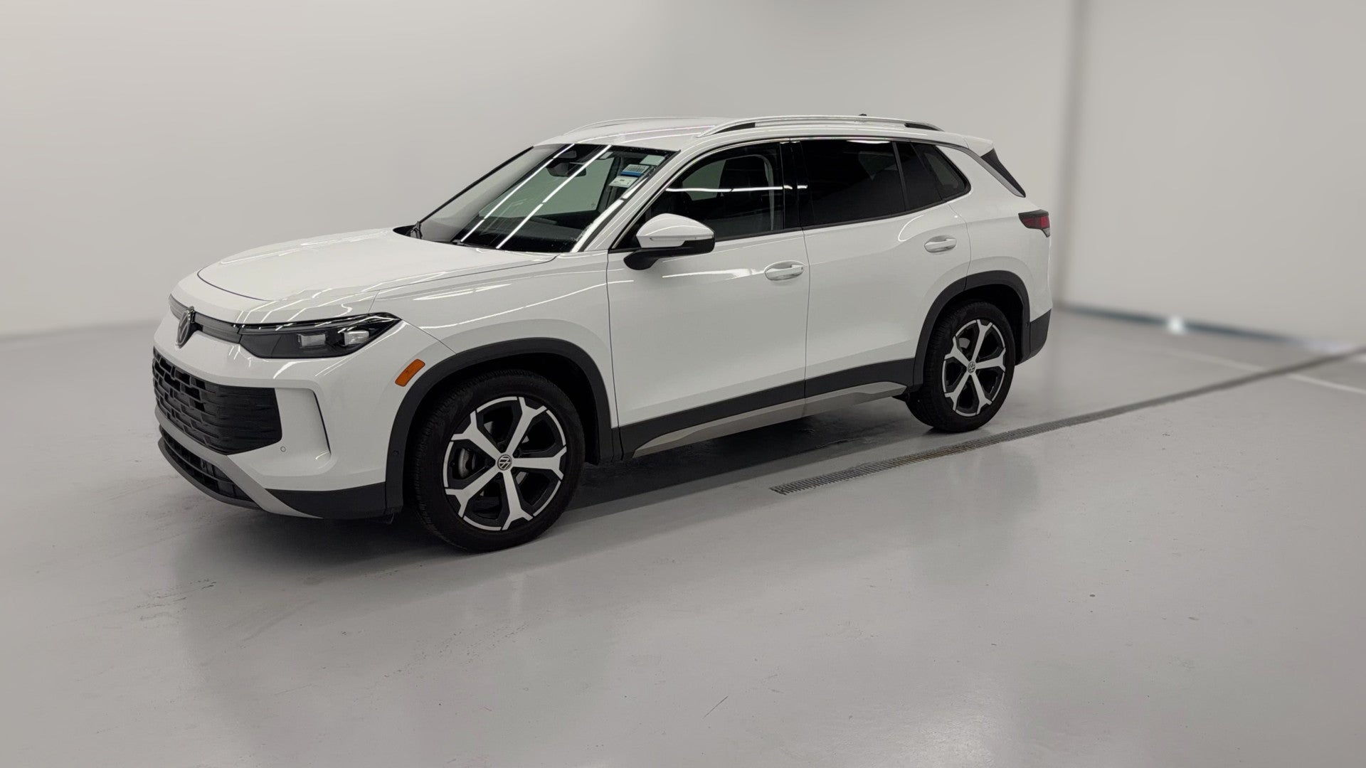 2026 Volkswagen Tiguan vehicle photo