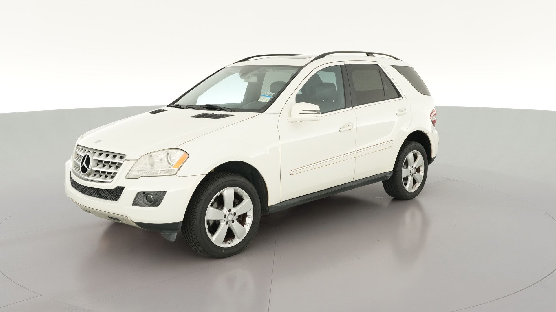 2011 Mercedes-Benz M-Class vehicle photo