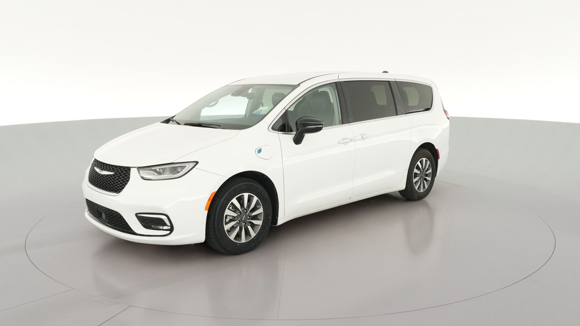 2024 Chrysler Pacifica Hybrid vehicle photo