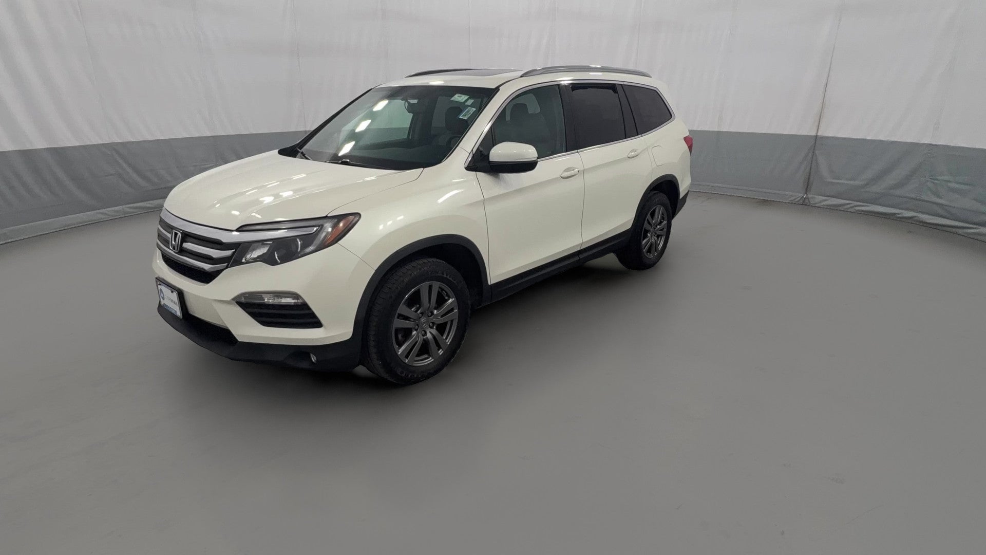 2017 Honda Pilot vehicle photo