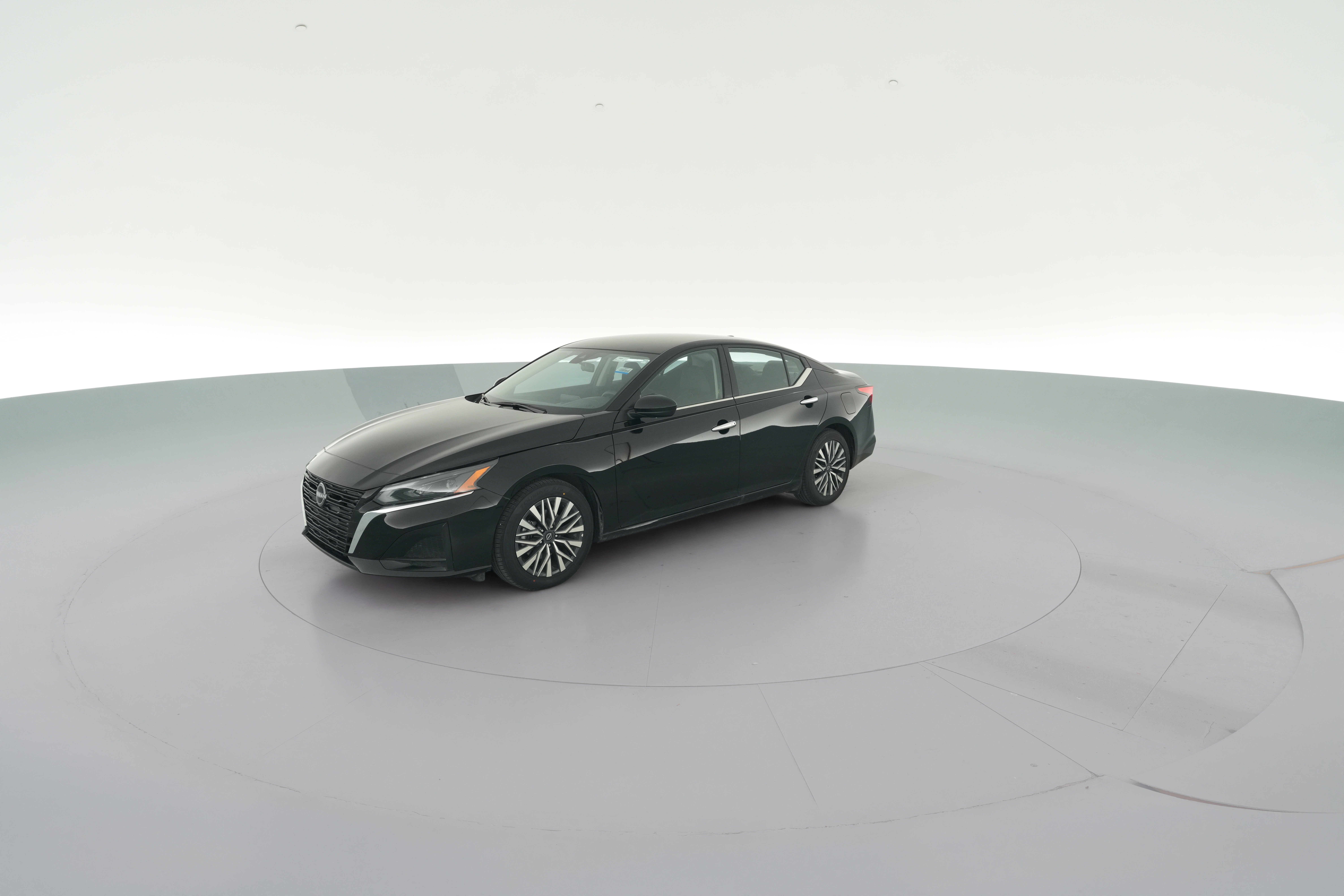 2025 Nissan Altima SV - Photo 24
