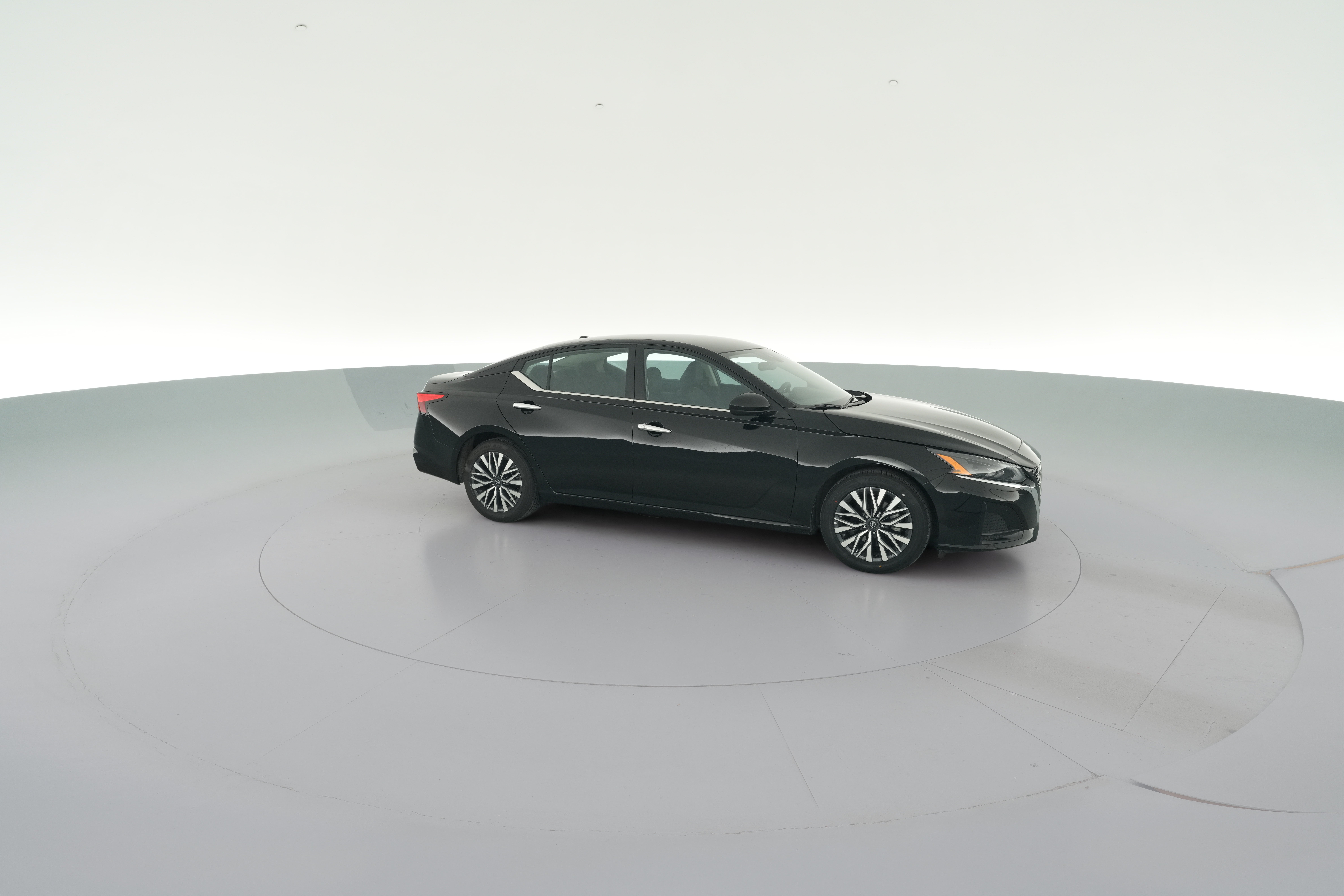 2025 Nissan Altima SV - Photo 35