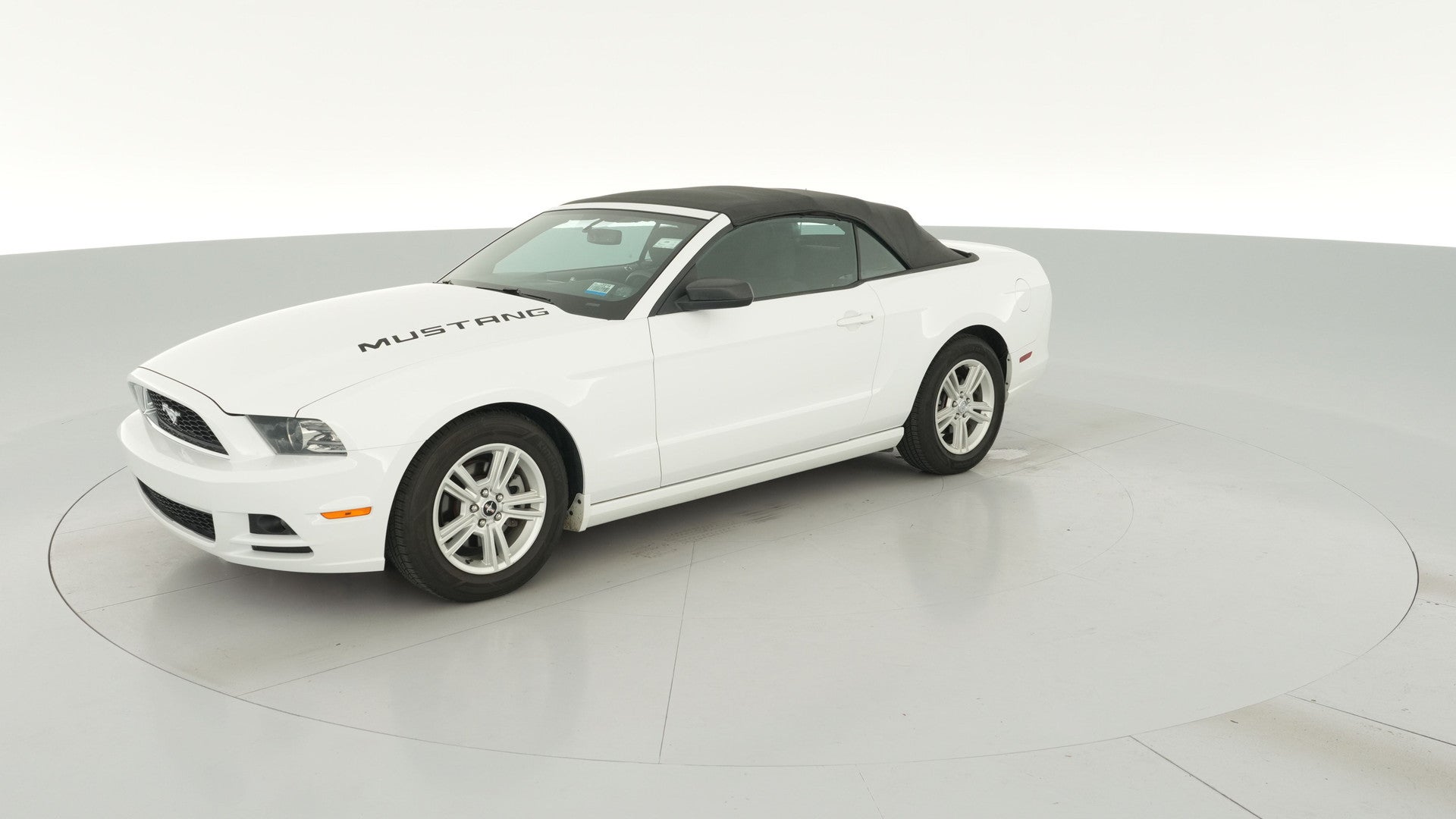 2014 Ford Mustang vehicle photo