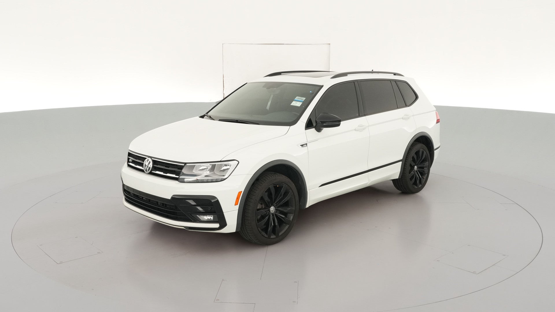 2021 Volkswagen Tiguan vehicle photo