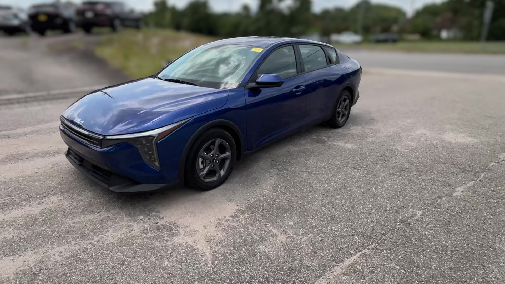 2025 Kia K4 vehicle photo