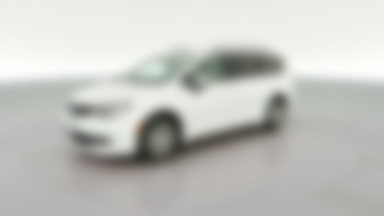 2021 Chrysler Voyager vehicle photo
