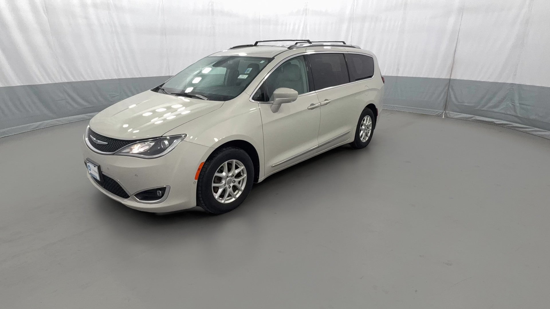 2020 Chrysler Pacifica vehicle photo