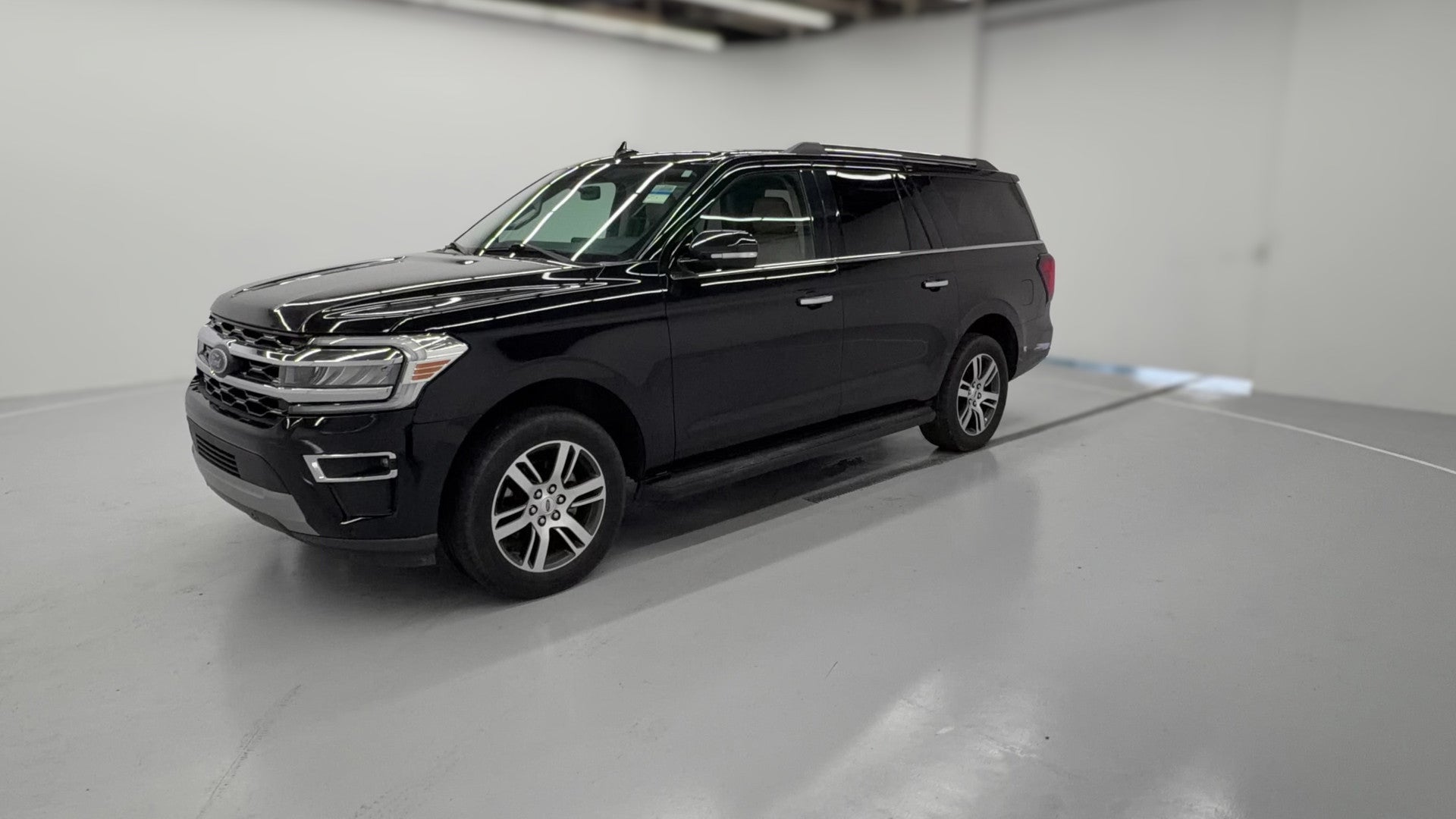 2024 Ford Expedition MAX vehicle photo