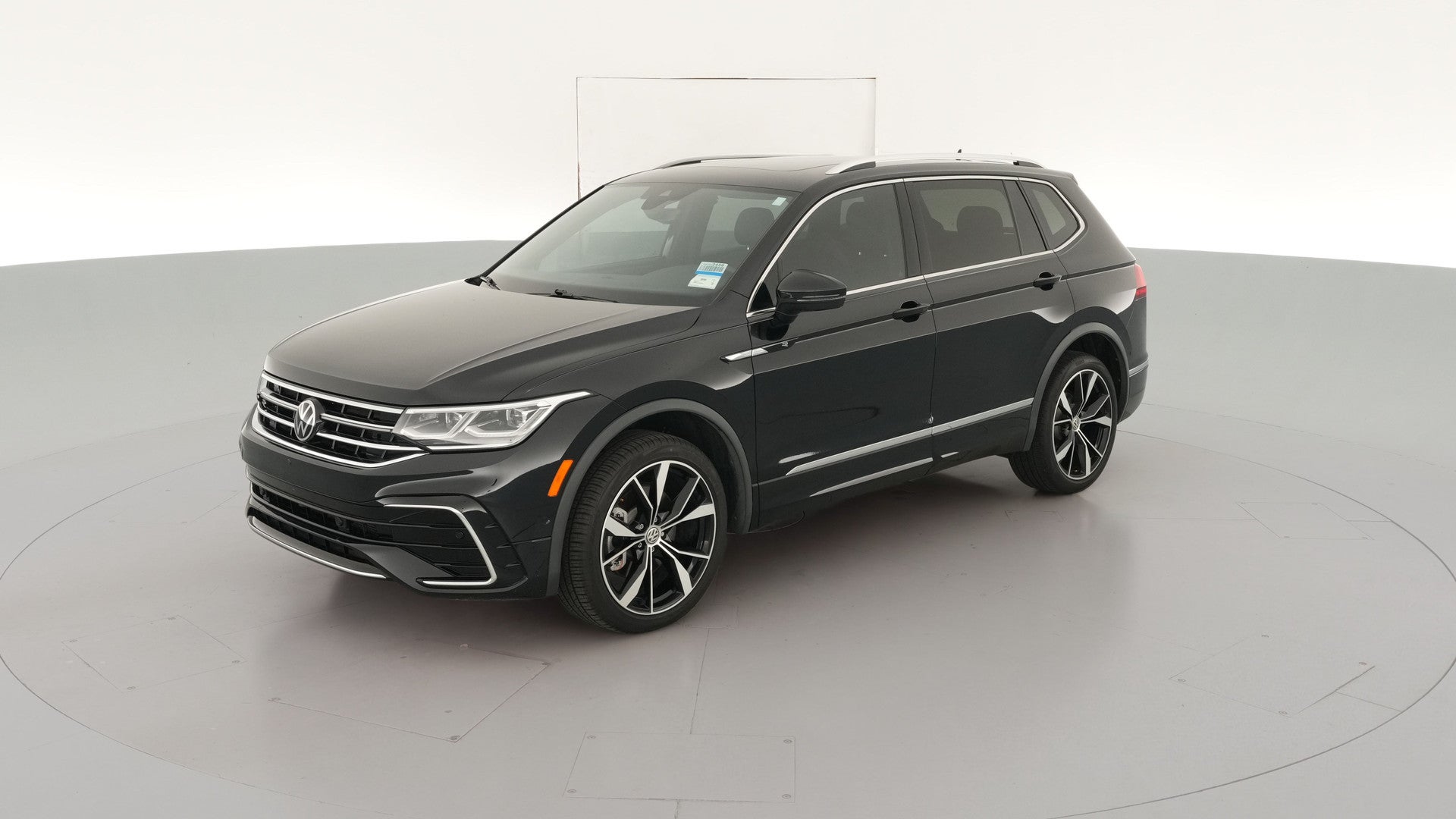 2023 Volkswagen Tiguan vehicle photo