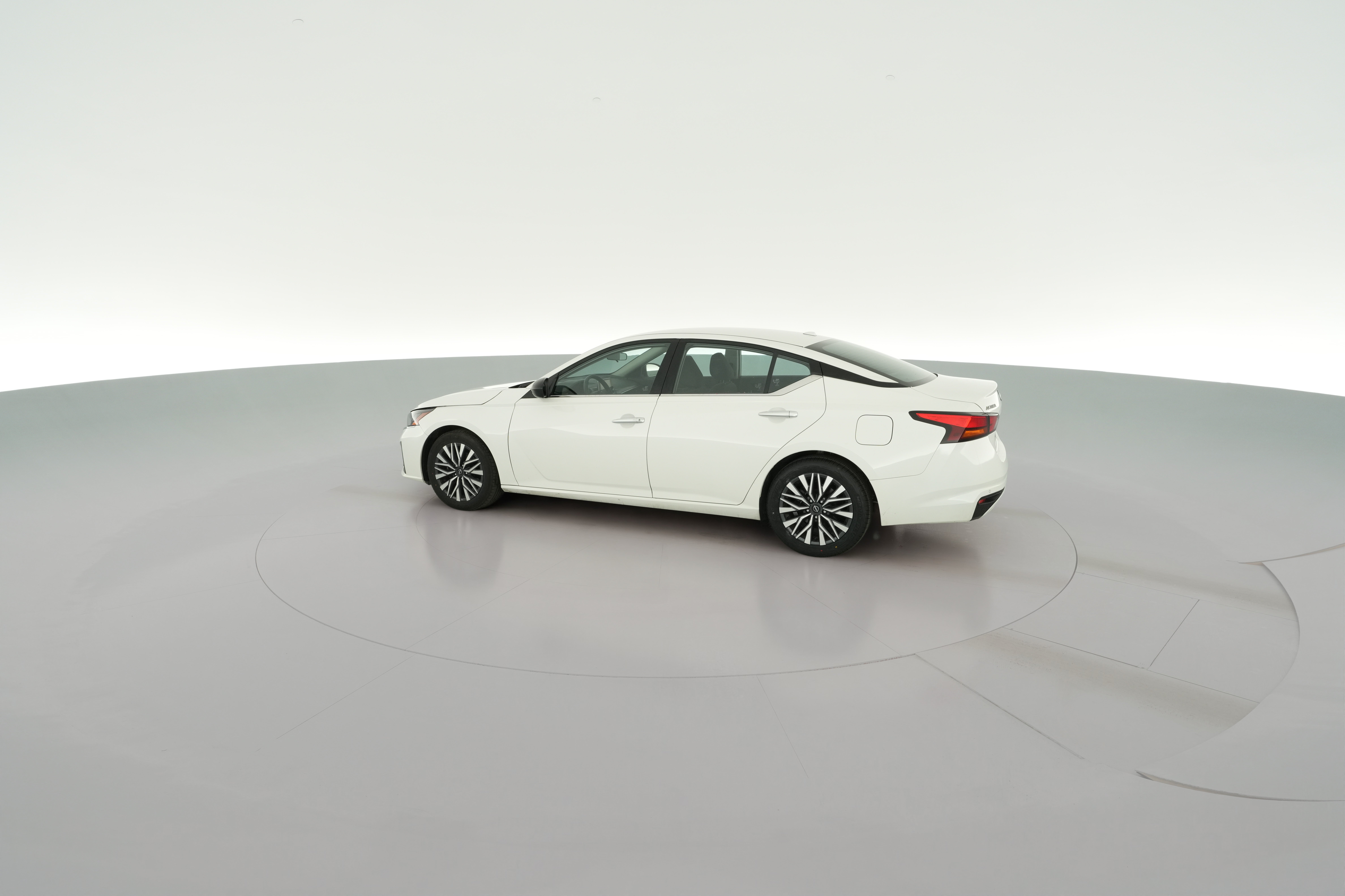 2025 Nissan Altima SV - Photo 26