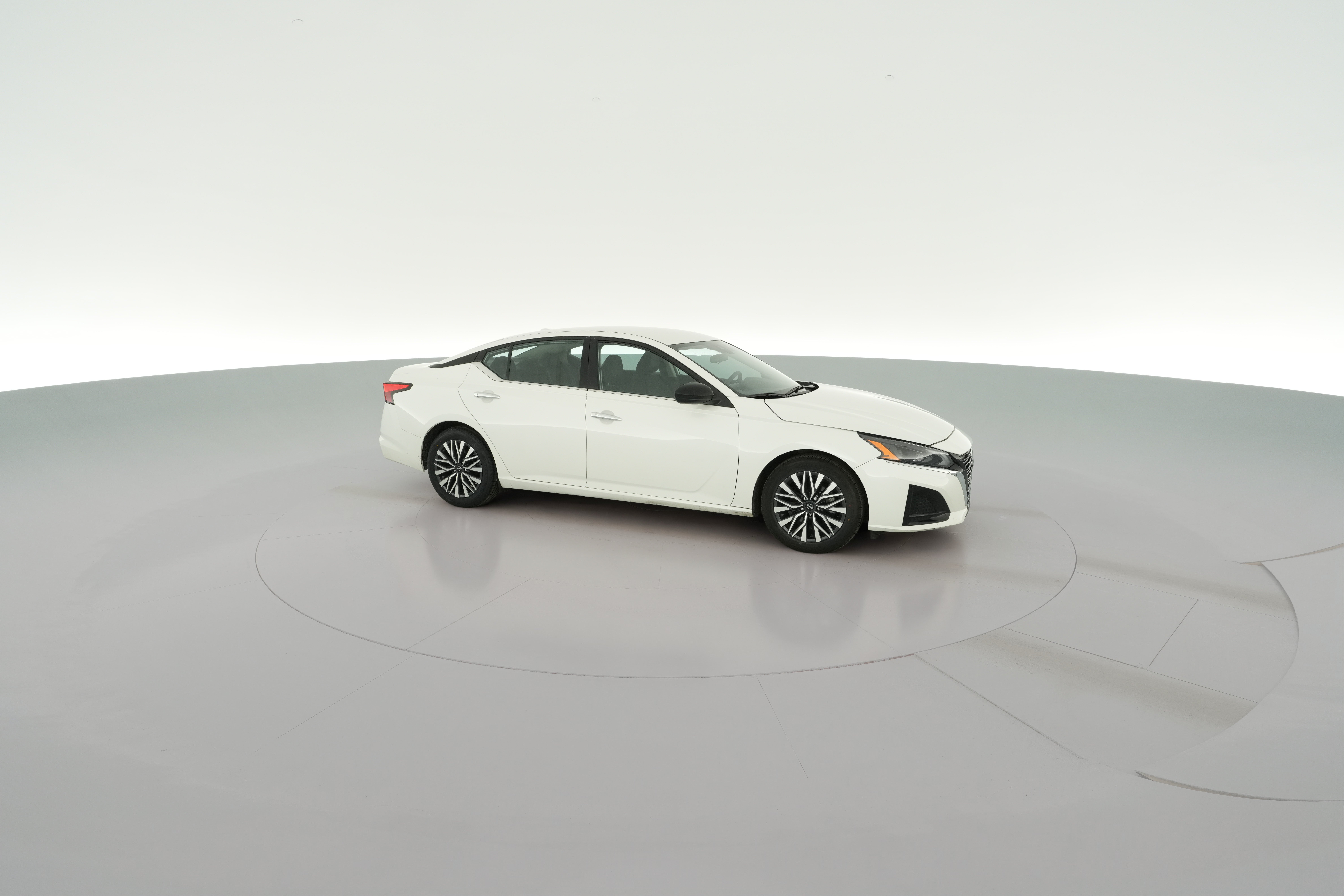 2025 Nissan Altima SV - Photo 34
