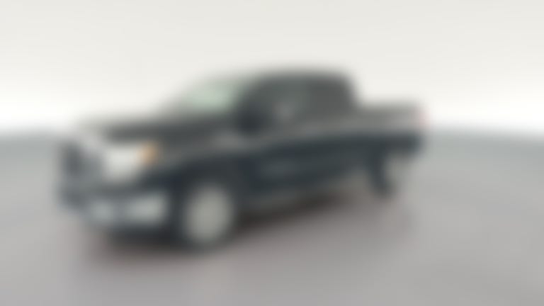 2017 Nissan TITAN XD Crew Cab vehicle photo