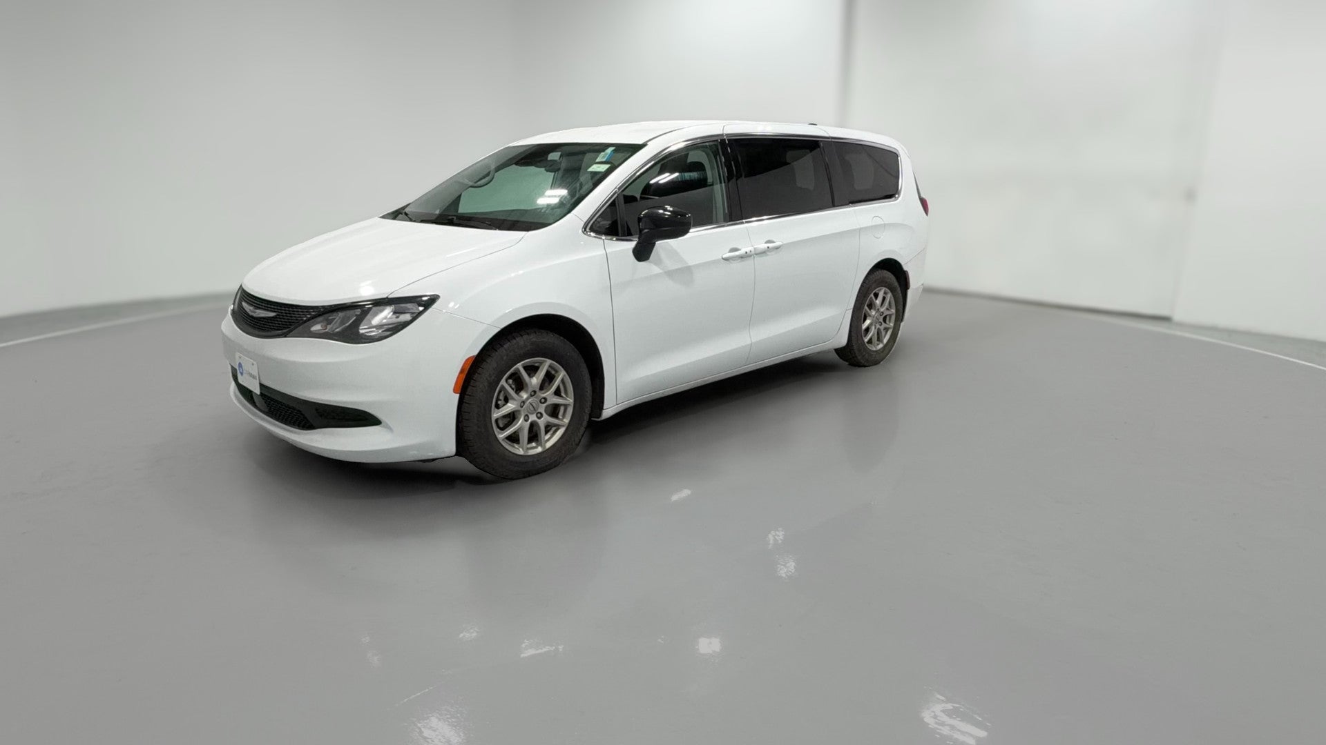 2024 Chrysler Voyager vehicle photo