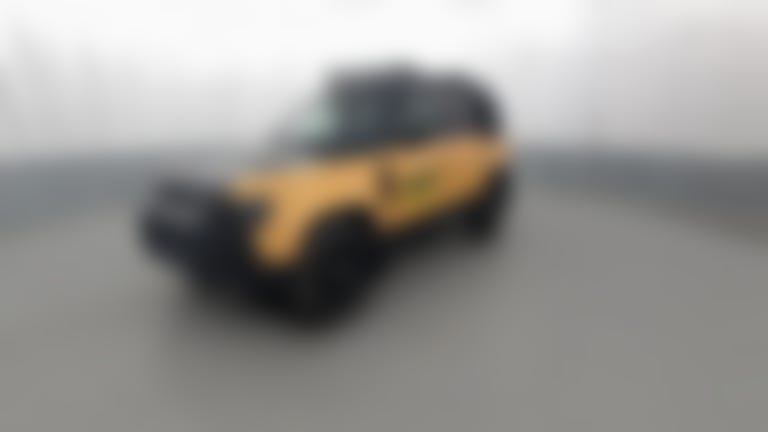 2022 Land Rover Defender 110 vehicle photo