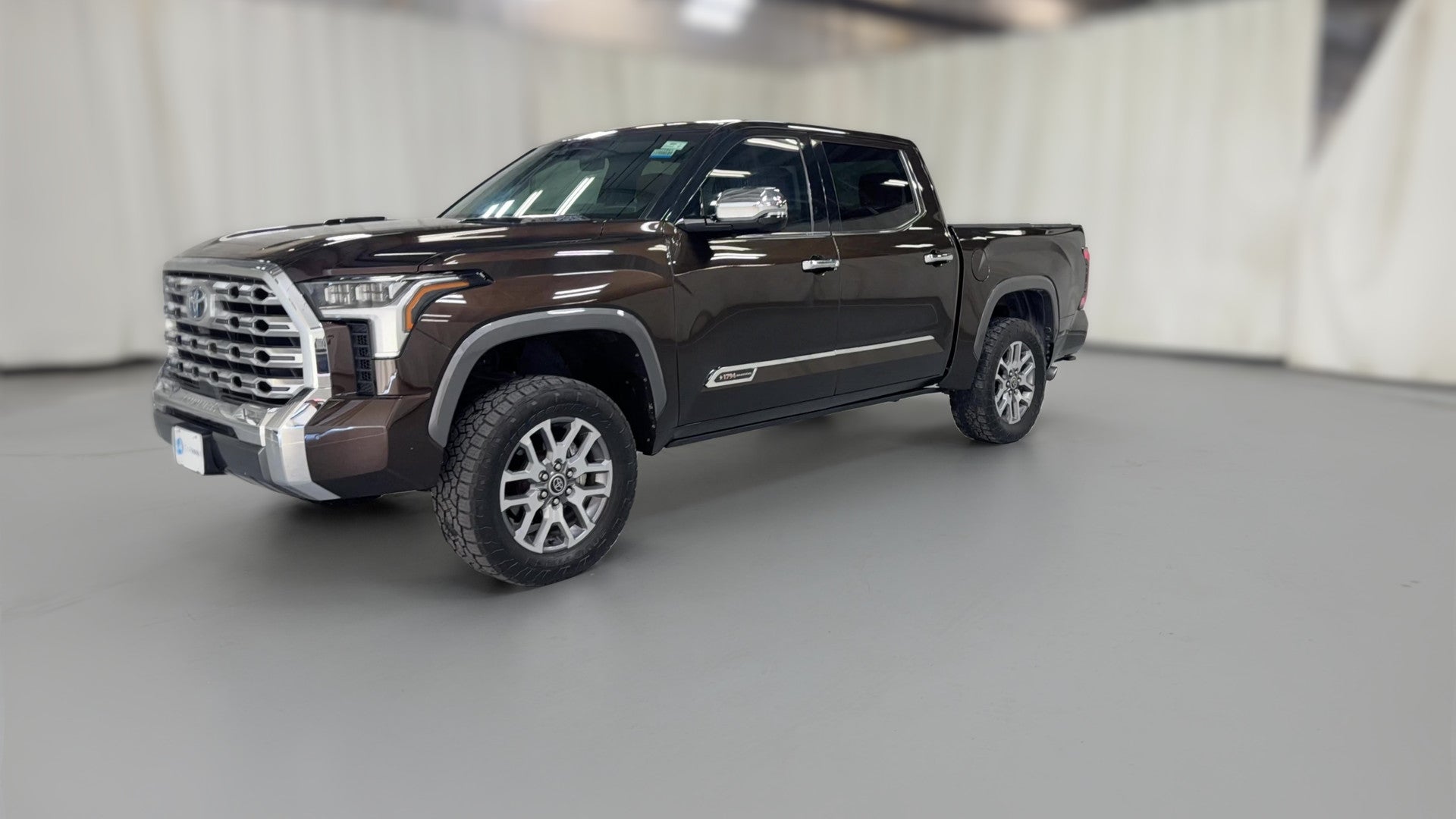 2023 Toyota Tundra Hybrid CrewMax vehicle photo