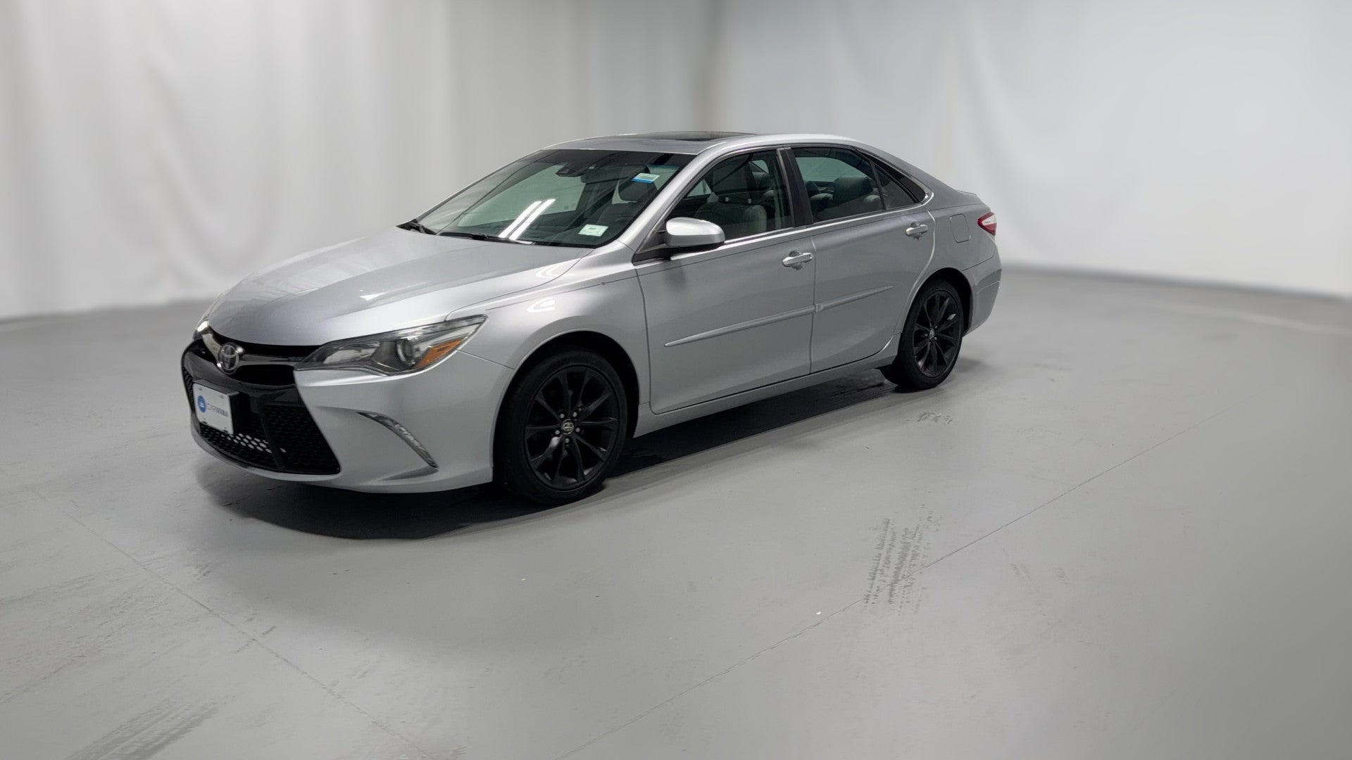 2015 Toyota Camry vehicle photo
