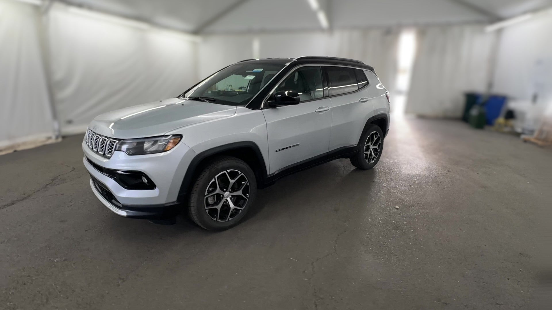 2024 Jeep Compass vehicle photo