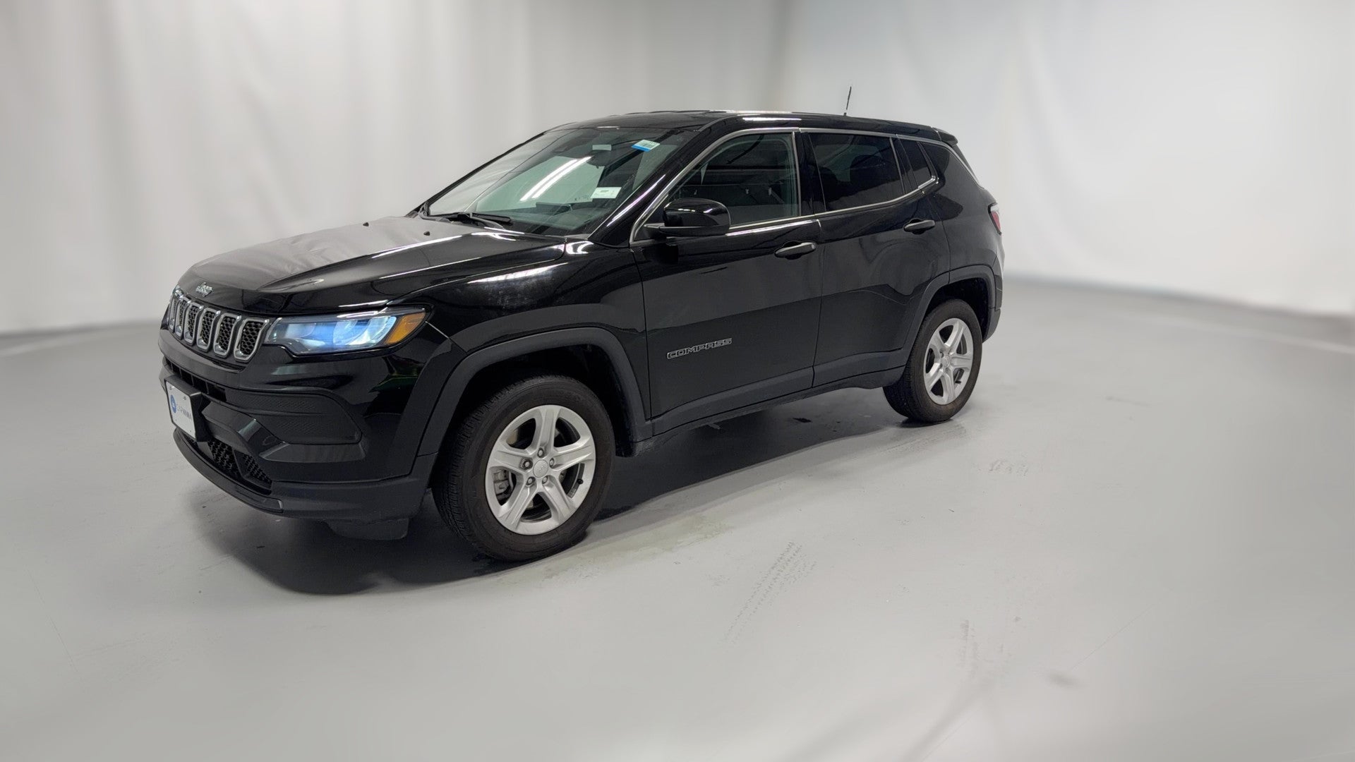 2023 Jeep Compass vehicle photo