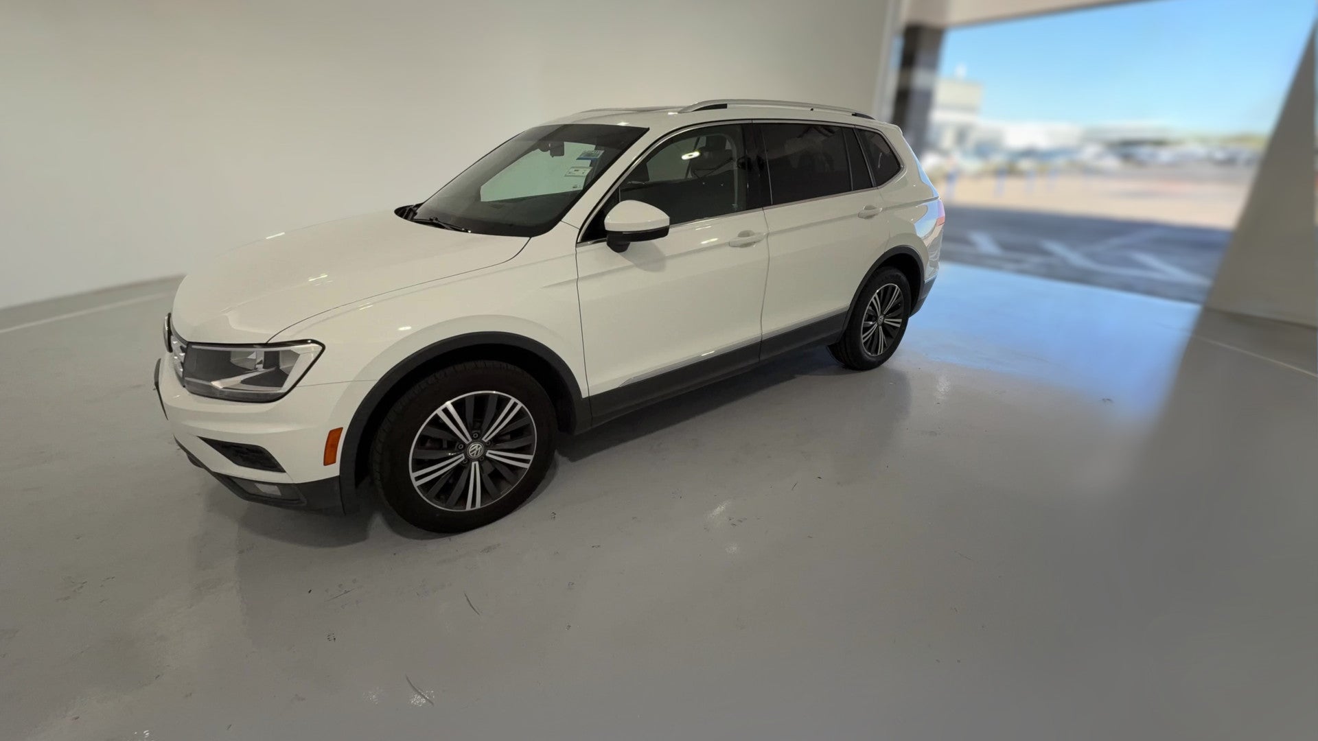 2018 Volkswagen Tiguan vehicle photo