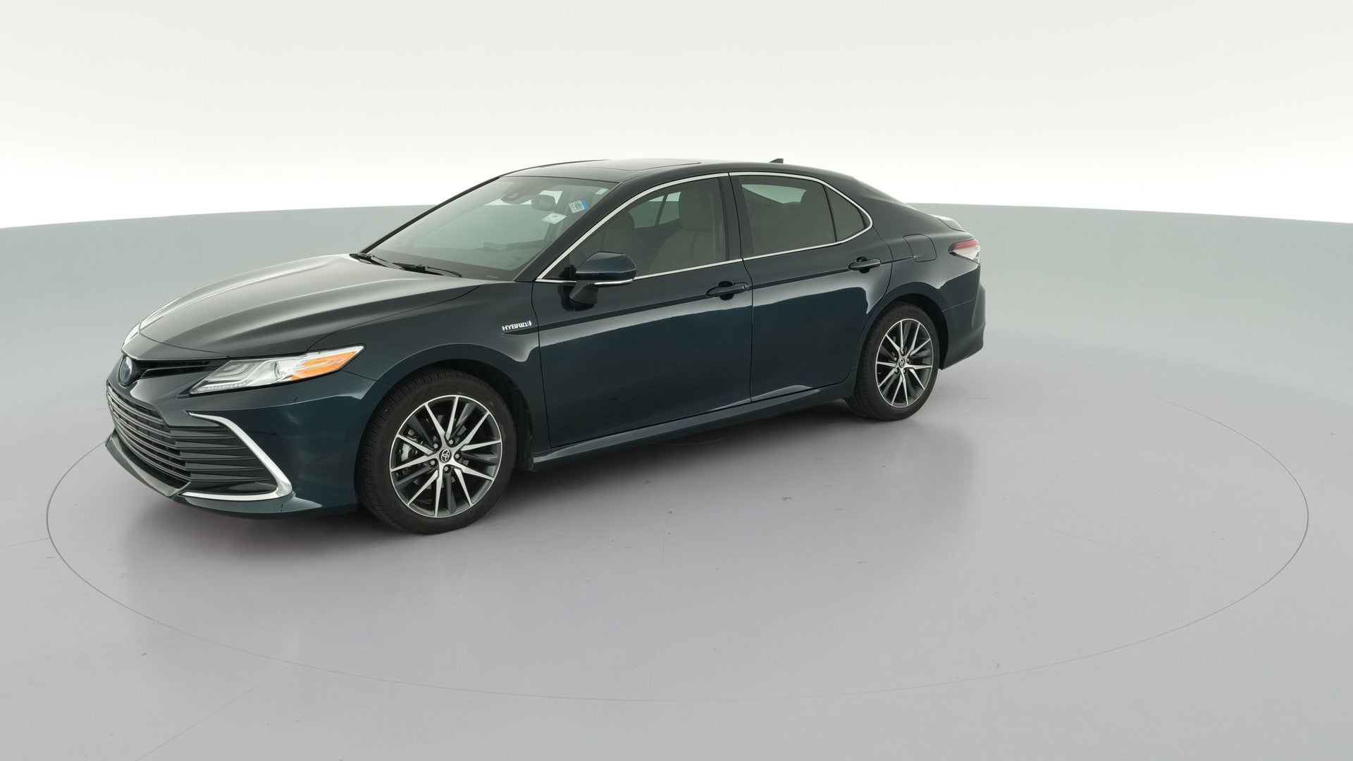 2021 Toyota Camry Hybrid vehicle photo