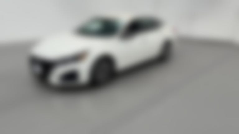 2025 Nissan Altima vehicle photo