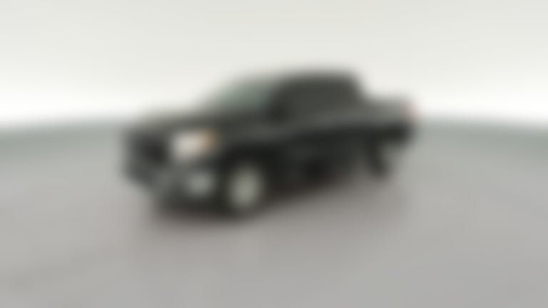2019 Nissan Titan Crew Cab vehicle photo
