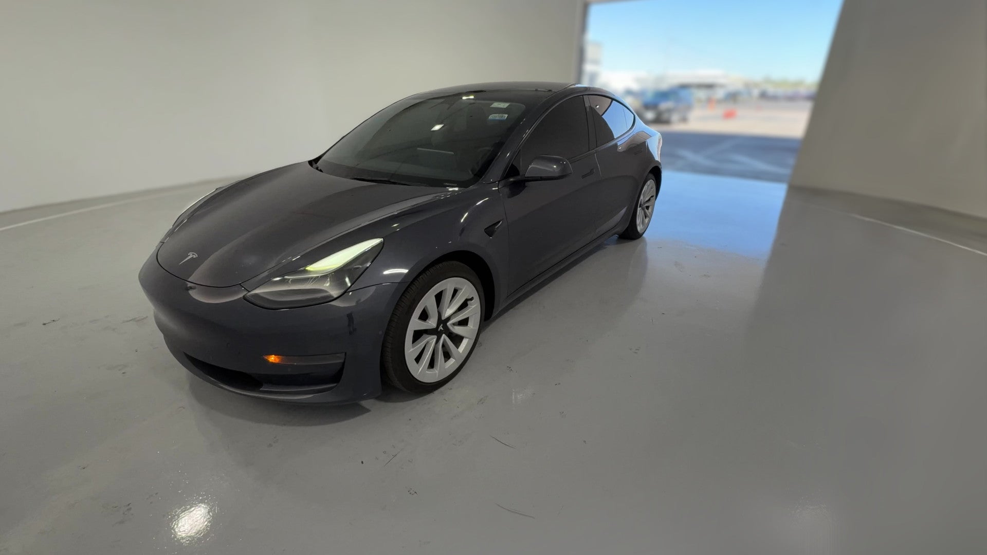 2022 Tesla Model 3 vehicle photo