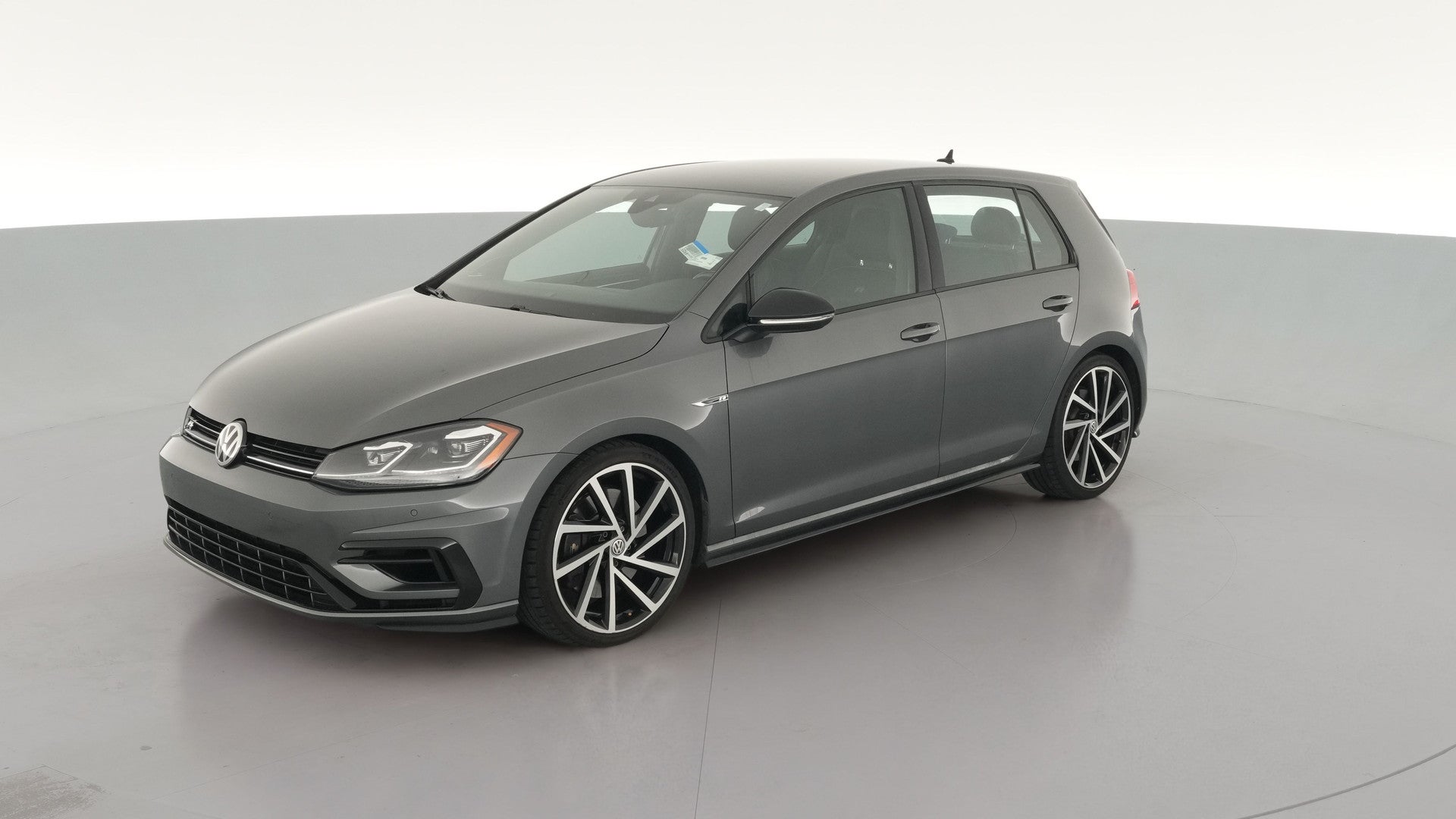 2019 Volkswagen Golf R vehicle photo