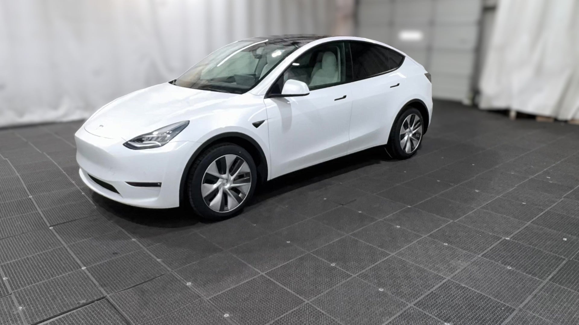 2021 Tesla Model Y vehicle photo