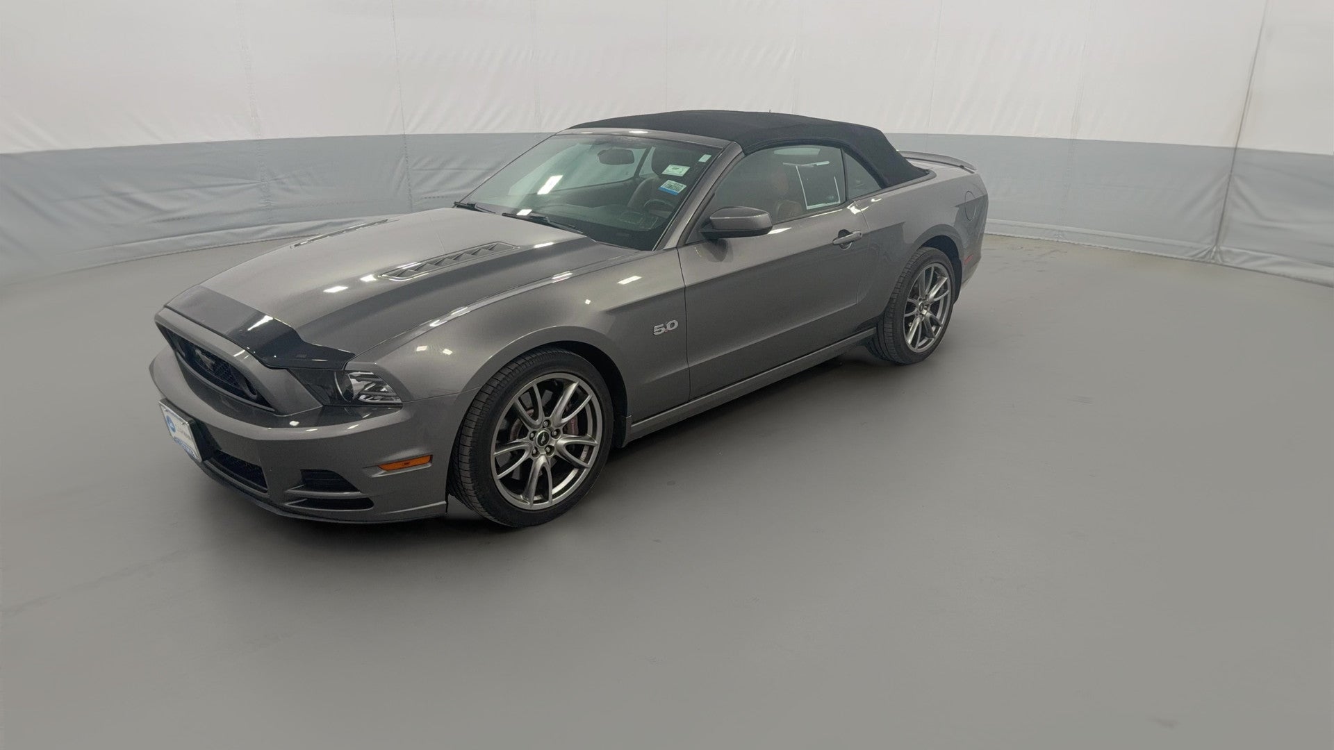 2013 Ford Mustang vehicle photo