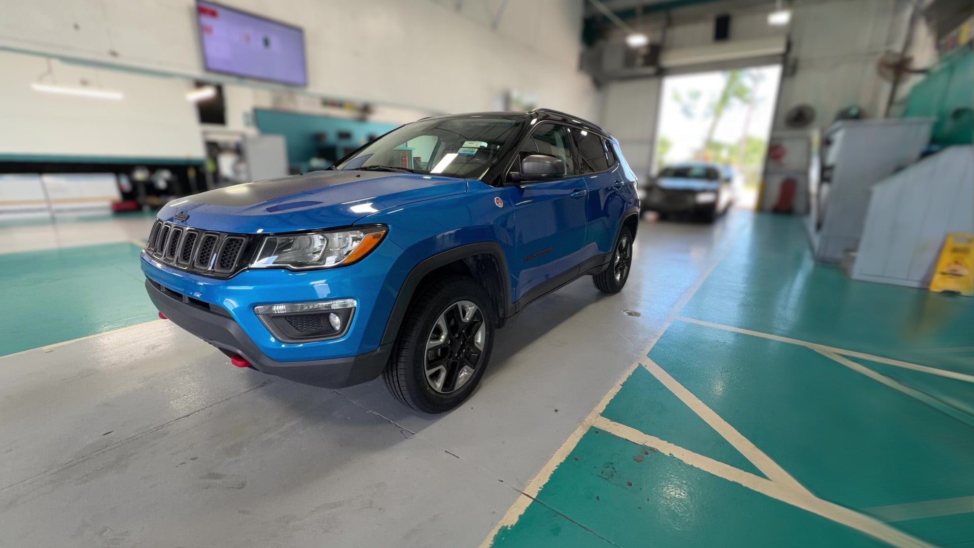 2018 Jeep Compass vehicle photo