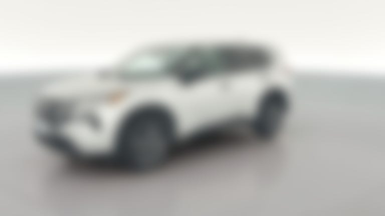 2024 Nissan Rogue vehicle photo
