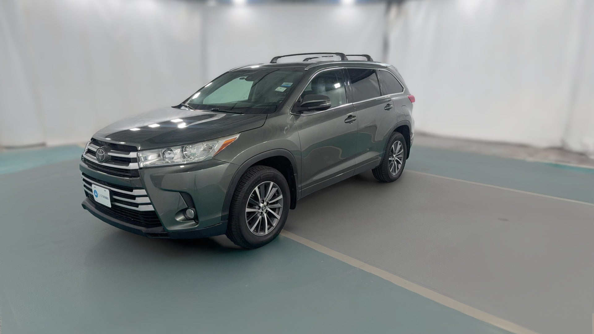 2017 Toyota Highlander vehicle photo