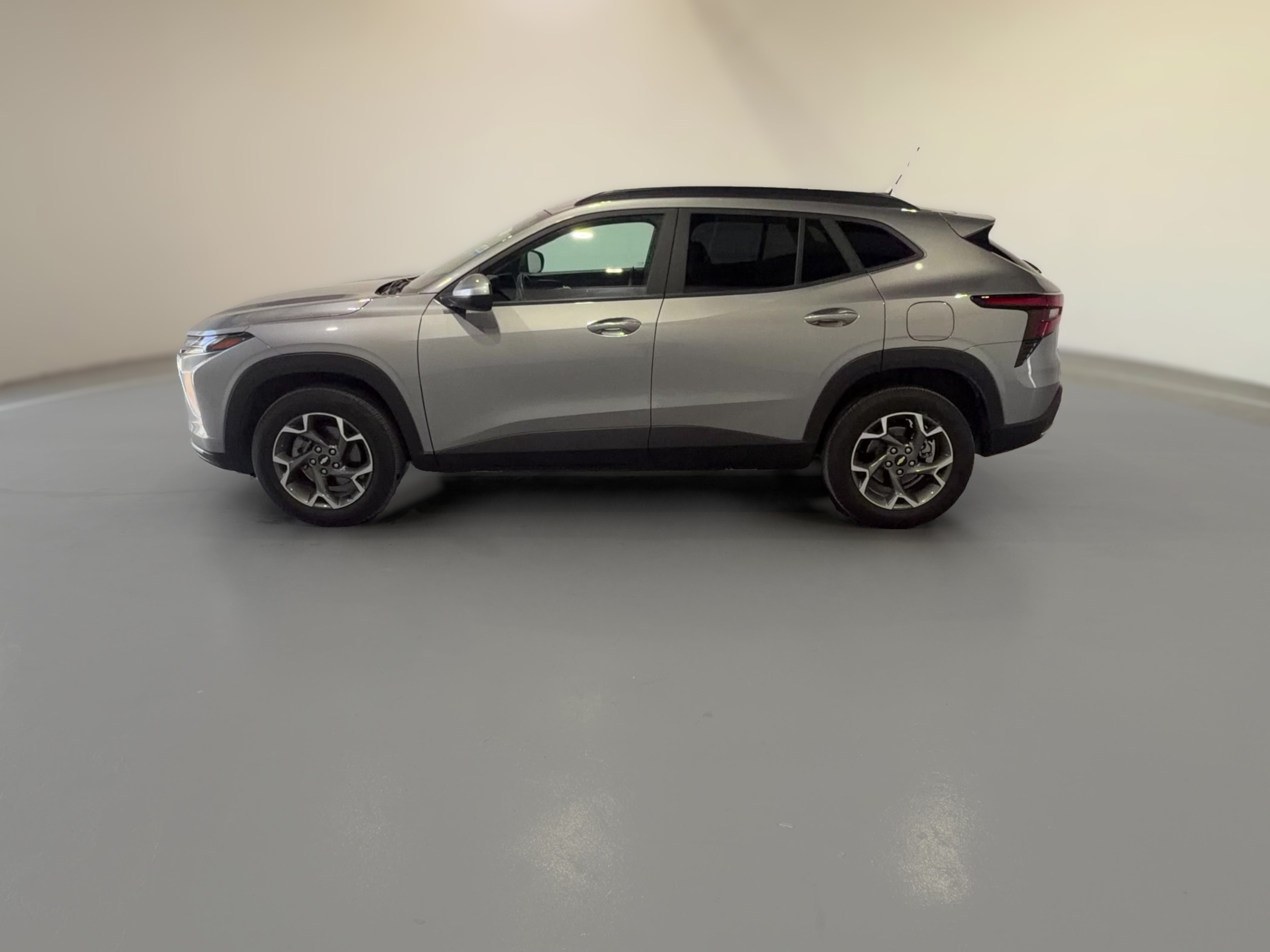 2025 Chevrolet Trax LT - Photo 25